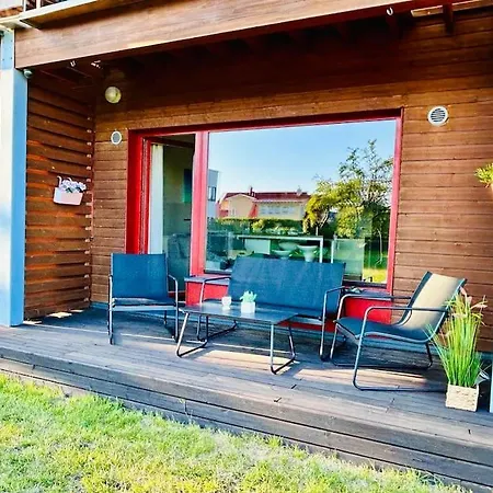 Baech And Central Area 10 Min Walk Terrace Appartement